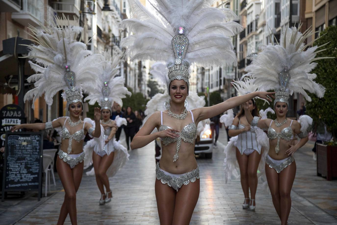 Fotos: La samba marca el inicio del Carnaval en Cartagena