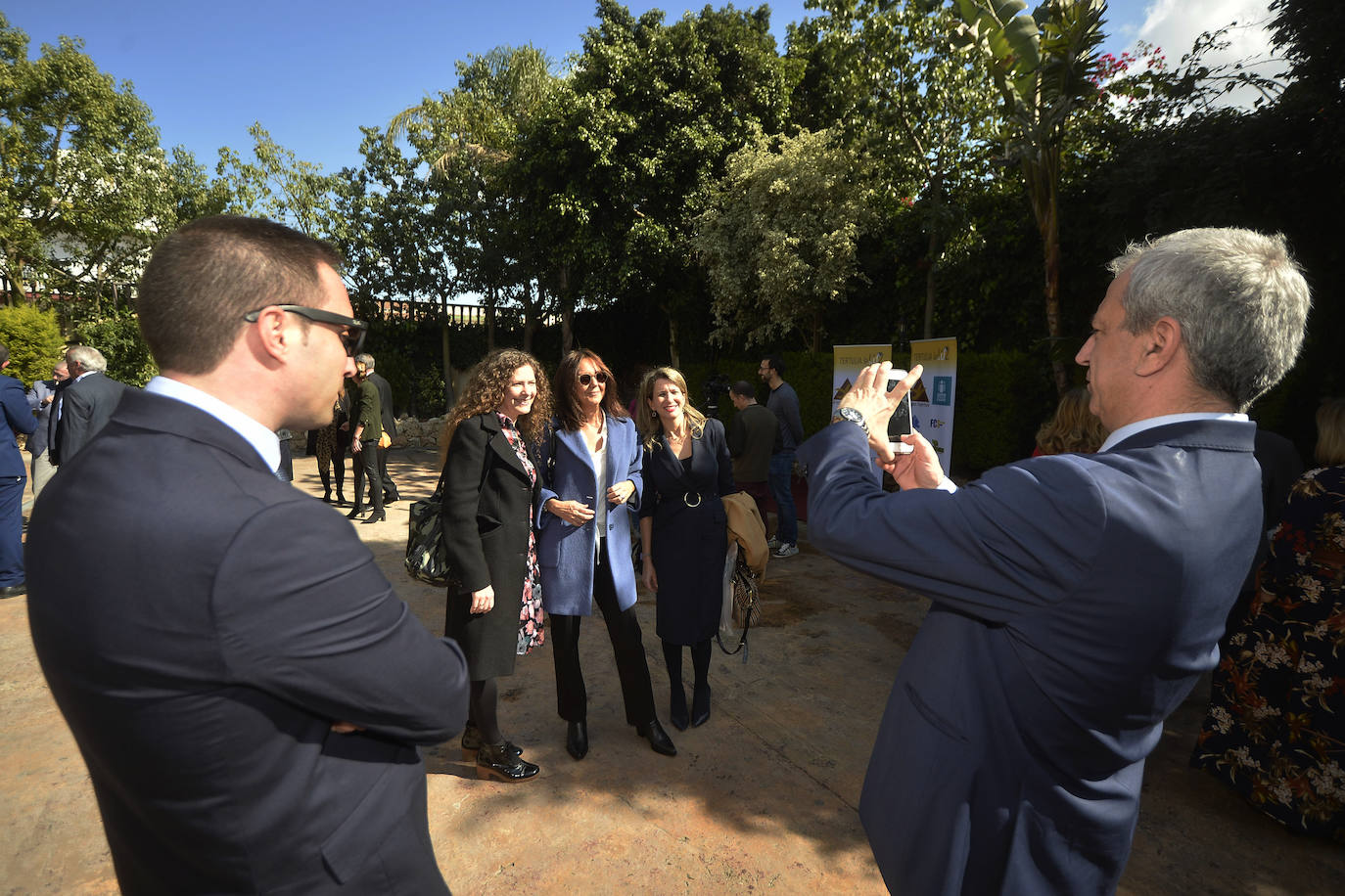 Fotos: La escritora María Dueñas participa en la &#039;Tertulia La Luz&#039;