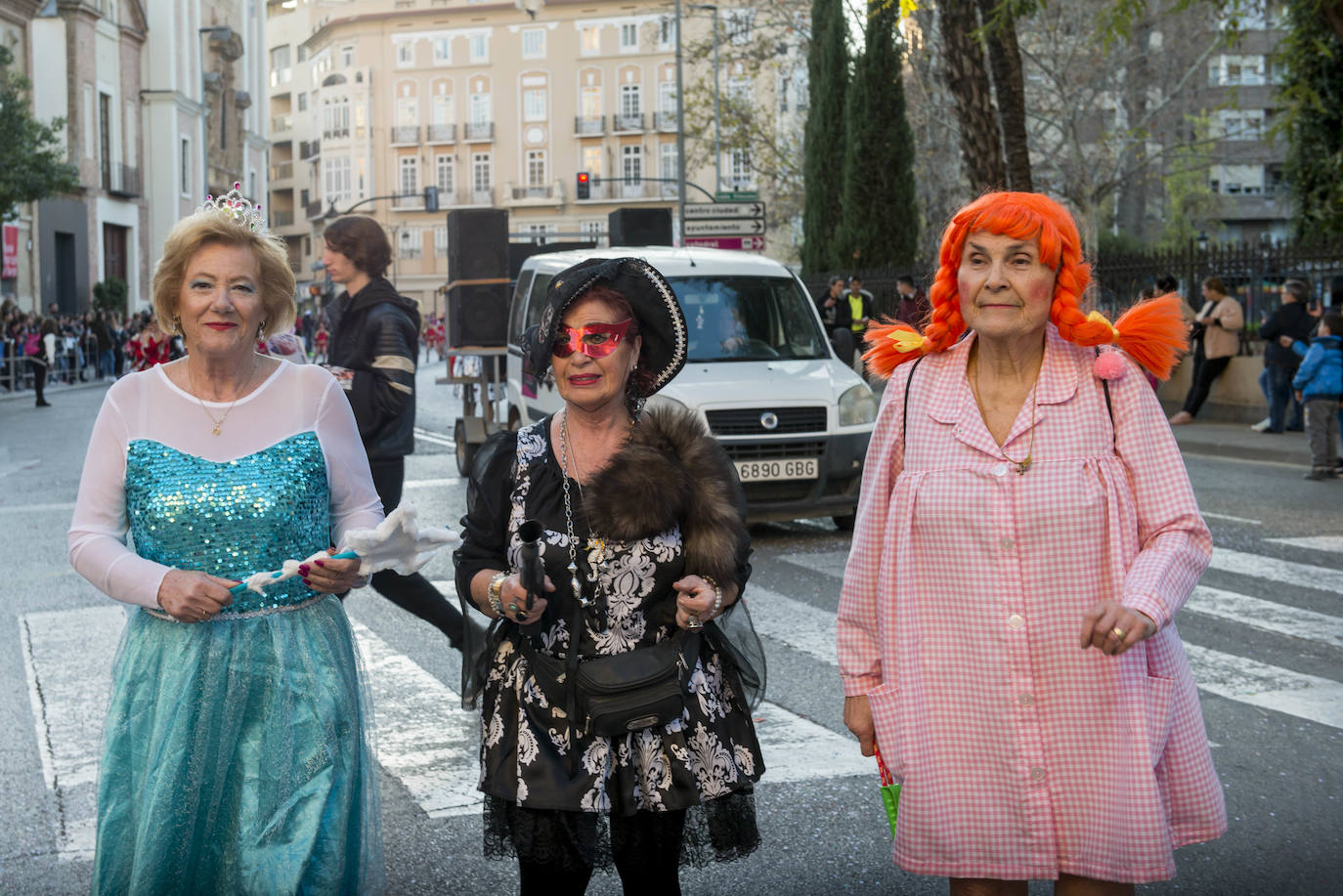 Fotos: El Carmen se disfraza contra el cambio climático