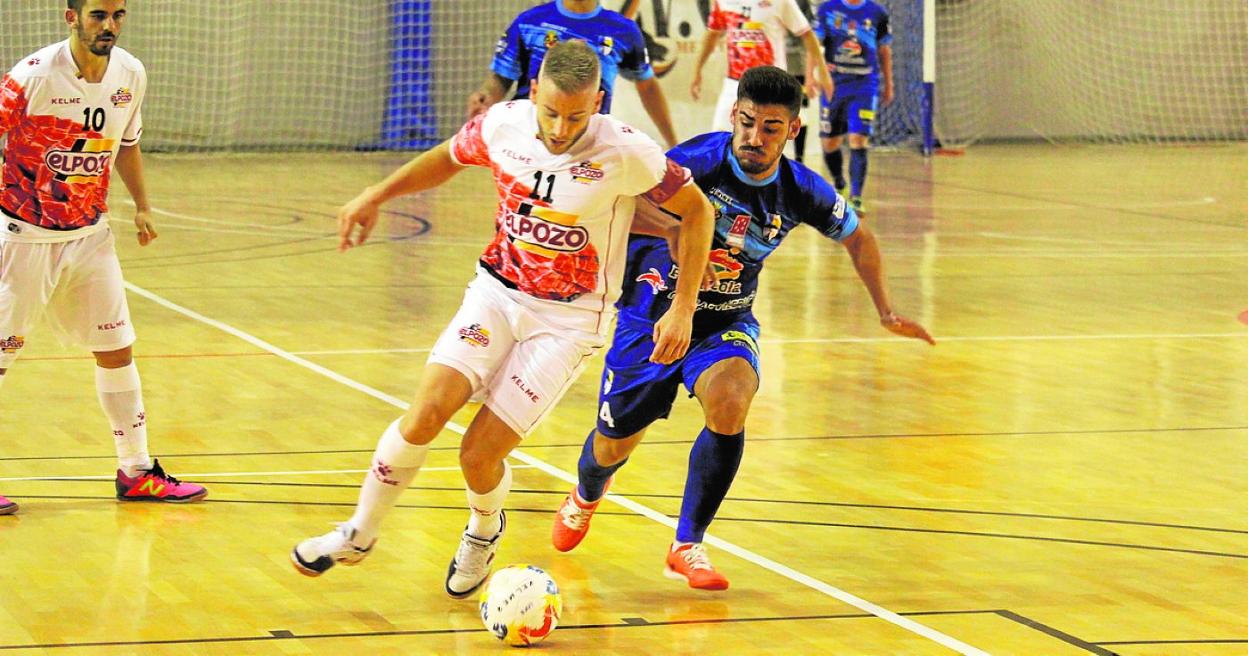 Miguelín, en el partido de la pasada campaña en Peñíscola. 