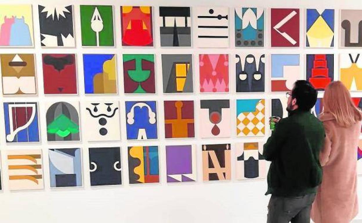 Piezas de la serie pictórica 'Torreón de tramoya', que puede verse estos días en Murcia.