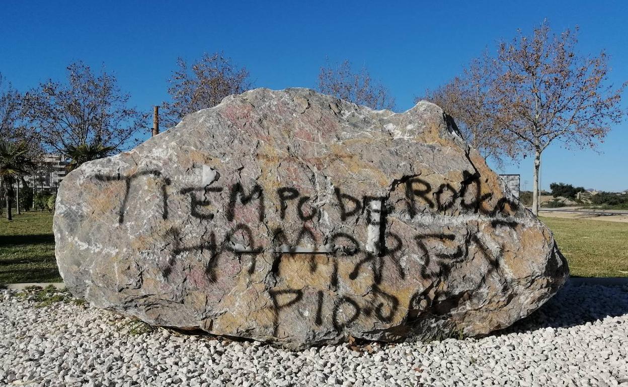 Nuevo acto vandálico en Águilas contra un memorial de deportados a campos  de concentración | La Verdad