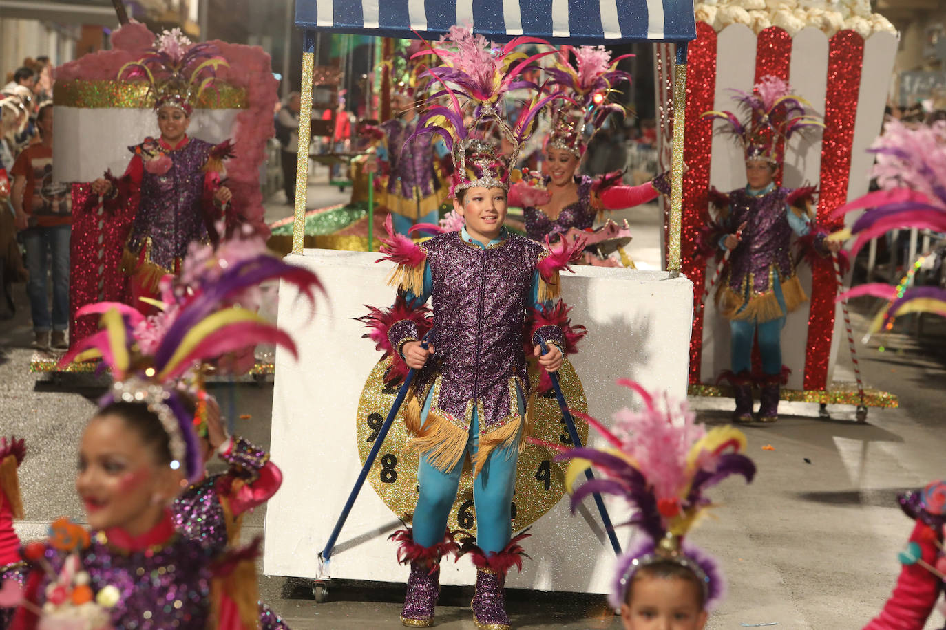 Fotos: Águilas se llena de color en el segunda gran desfile del Carnaval
