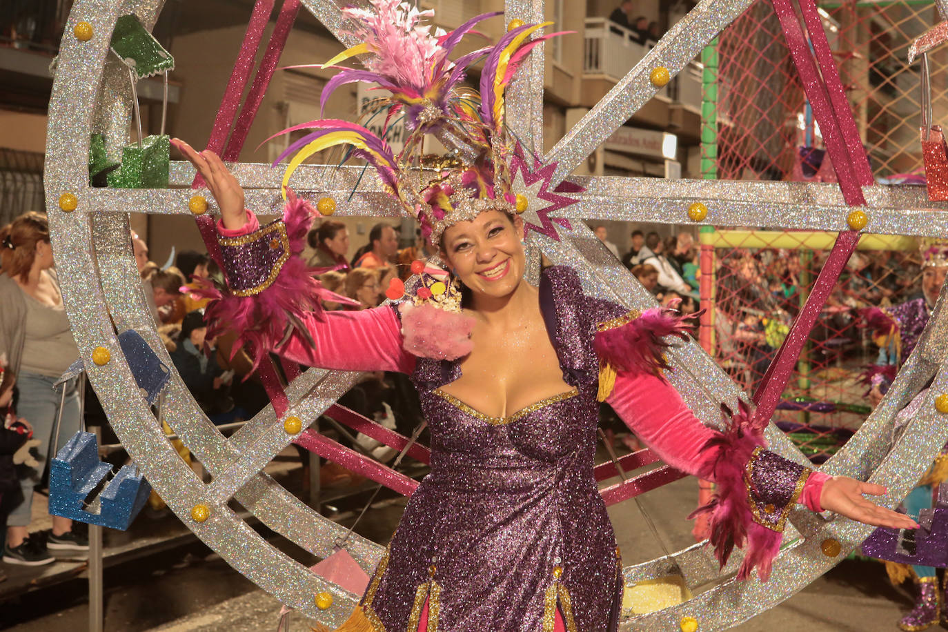 Fotos: Águilas se llena de color en el segunda gran desfile del Carnaval