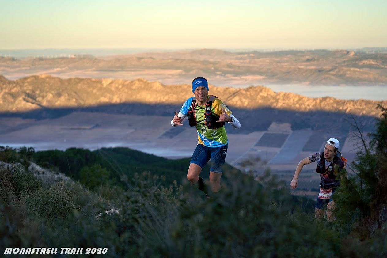 El atleta del Bicihuerta completa los 61 kilómetros con un tiempo de 6:46:30, por los 9:11:36 para la corredora del Kampamento Base