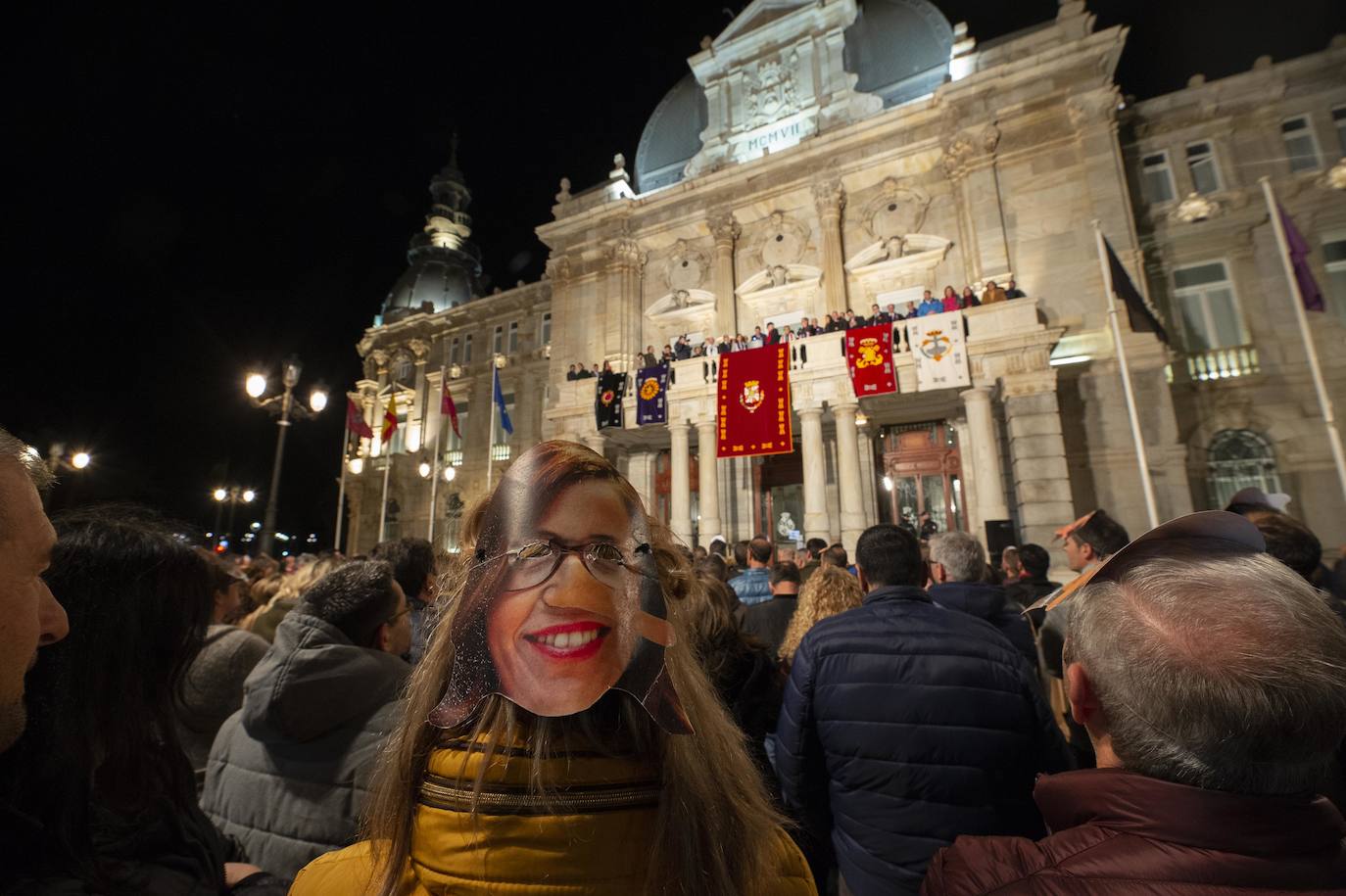 Fotos: Un centenar de funcionarios de Cartagena boicotean el acto de La Llamada
