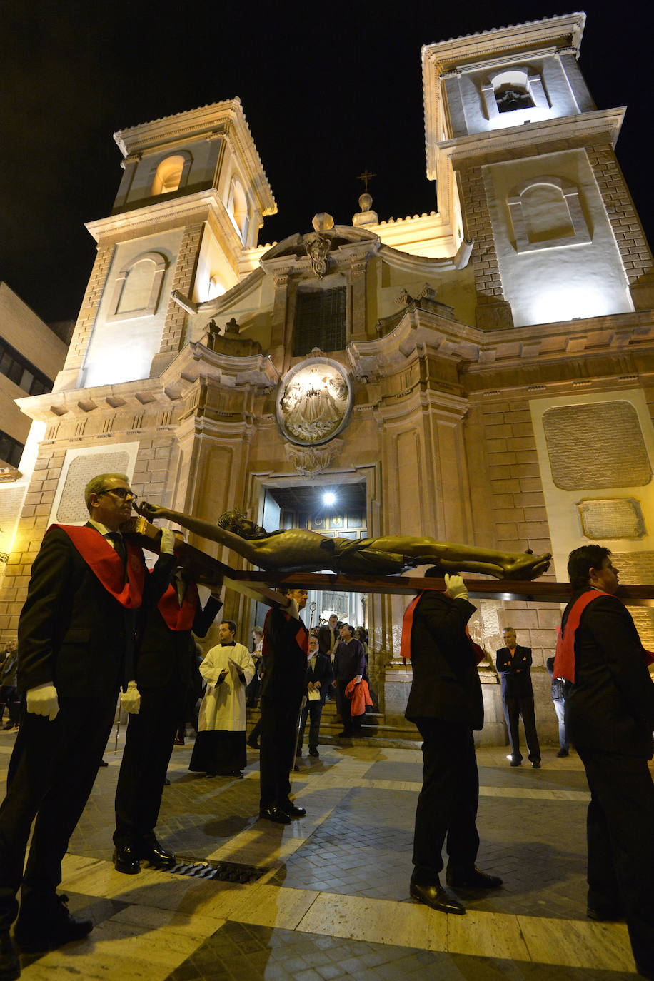 Fotos: Vía crucis del Cristo de la Salud