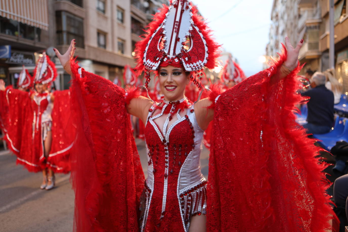 Fotos: Desfile de comparsas foráneas de Carnaval en Águilas