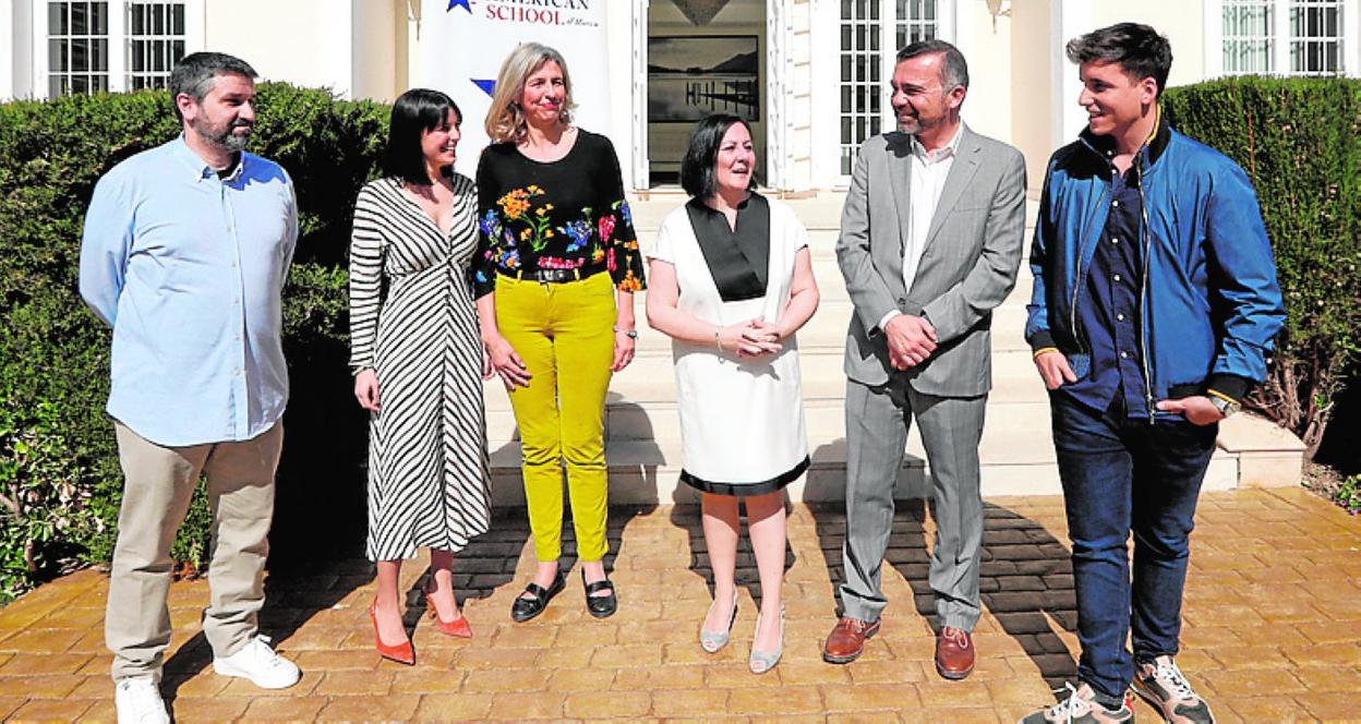 Presentación del campus, con Xuso Jones (d), ayer. 