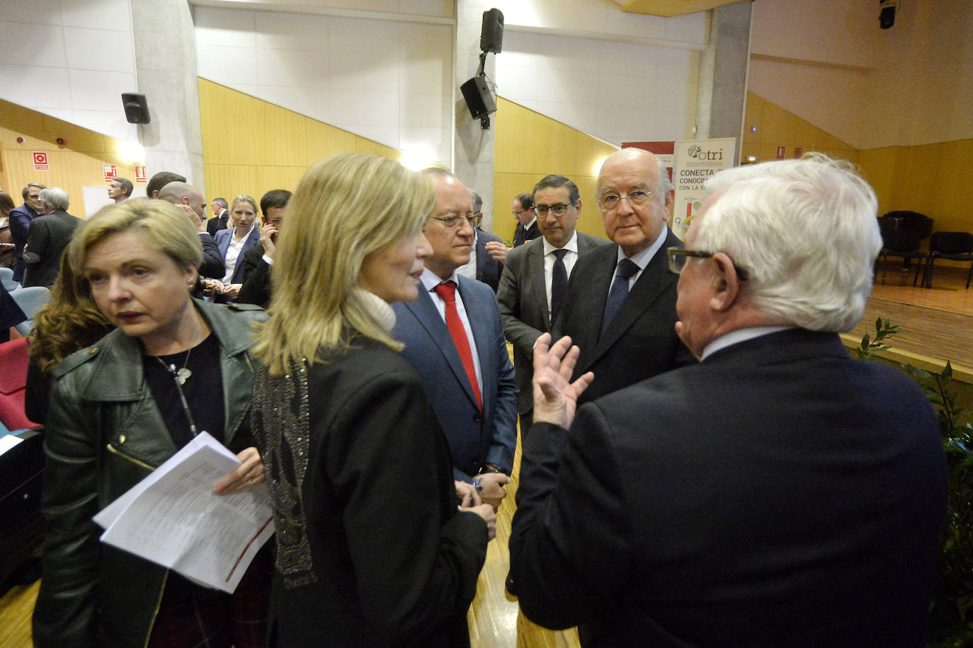 Fotos: Acto de reconocimiento a las empresas que respaldan las cátedras de la UMU