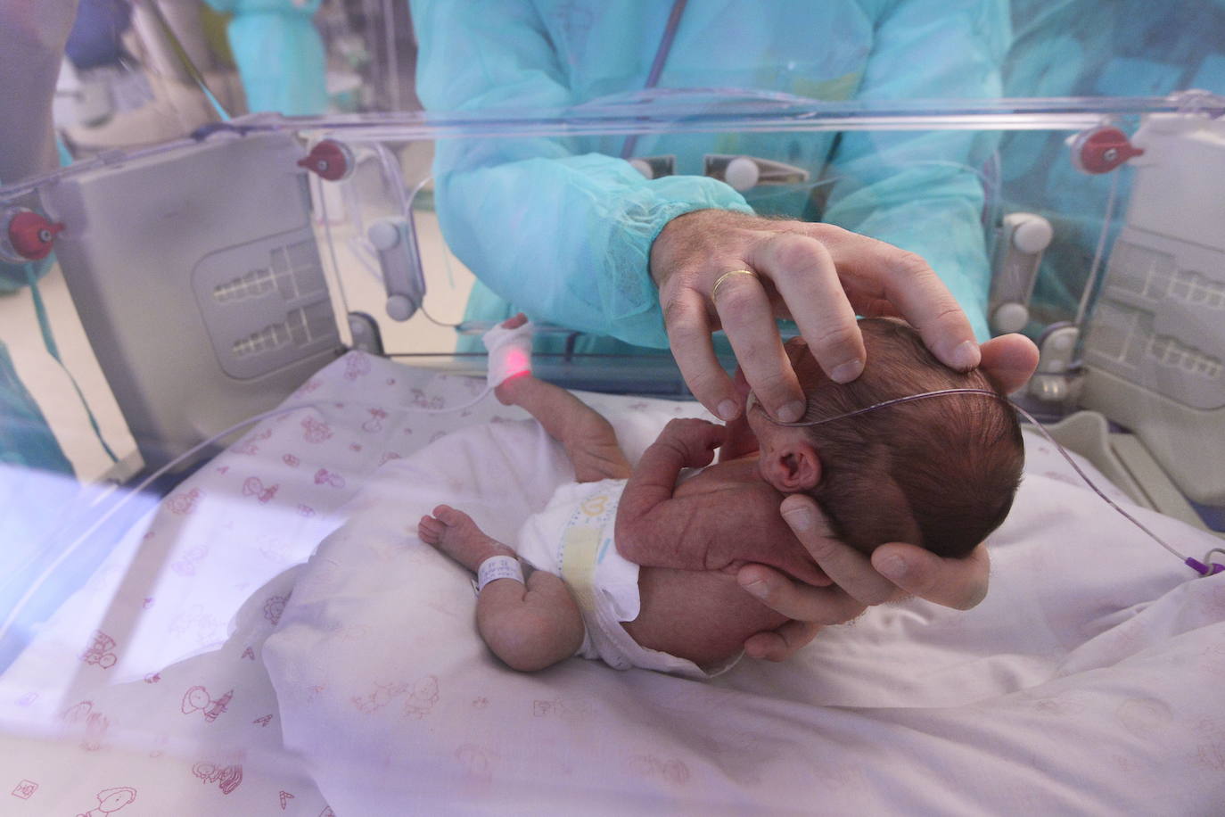 Fotos: ¿Por qué nacen 1.000 prematuros al año en la Región?