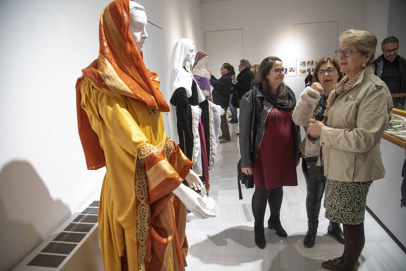 Fotos: Una muestra california repasa la historia de la Samaritana