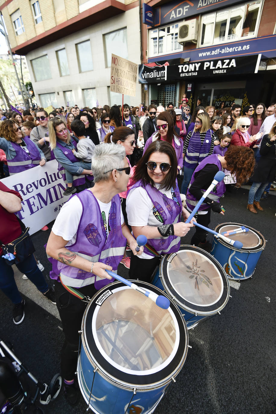 La manifestación transcurrió en un ambiente sano, alegre y reivindicativo.