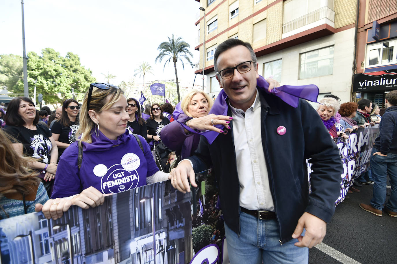 La manifestación transcurrió en un ambiente sano, alegre y reivindicativo.