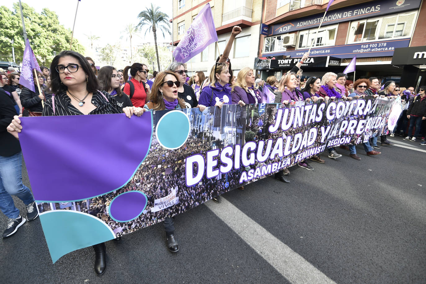 La manifestación transcurrió en un ambiente sano, alegre y reivindicativo.