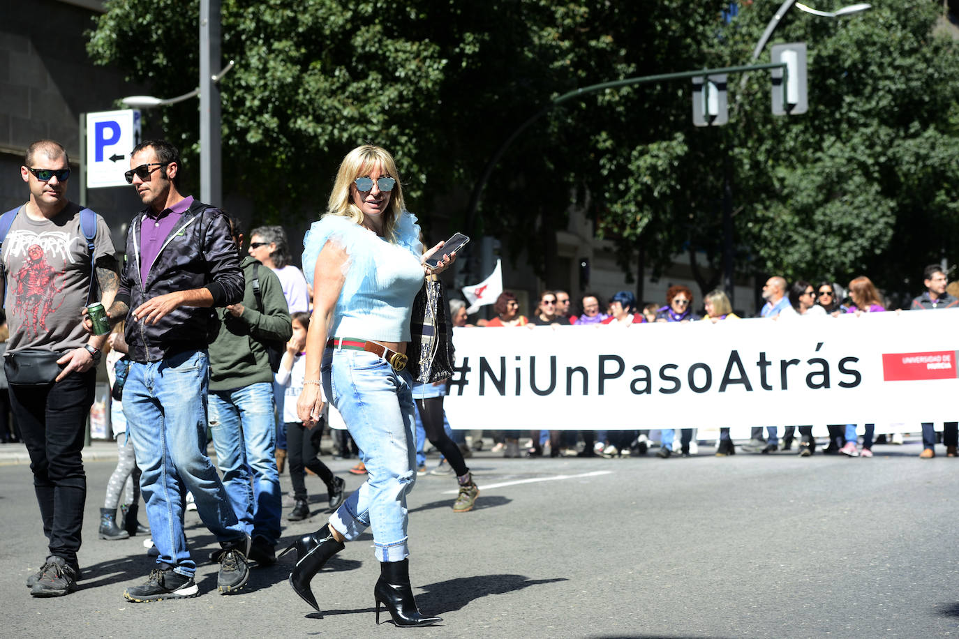 Fotos: Miles de voces claman en Murcia contra la desigualdad de las mujeres