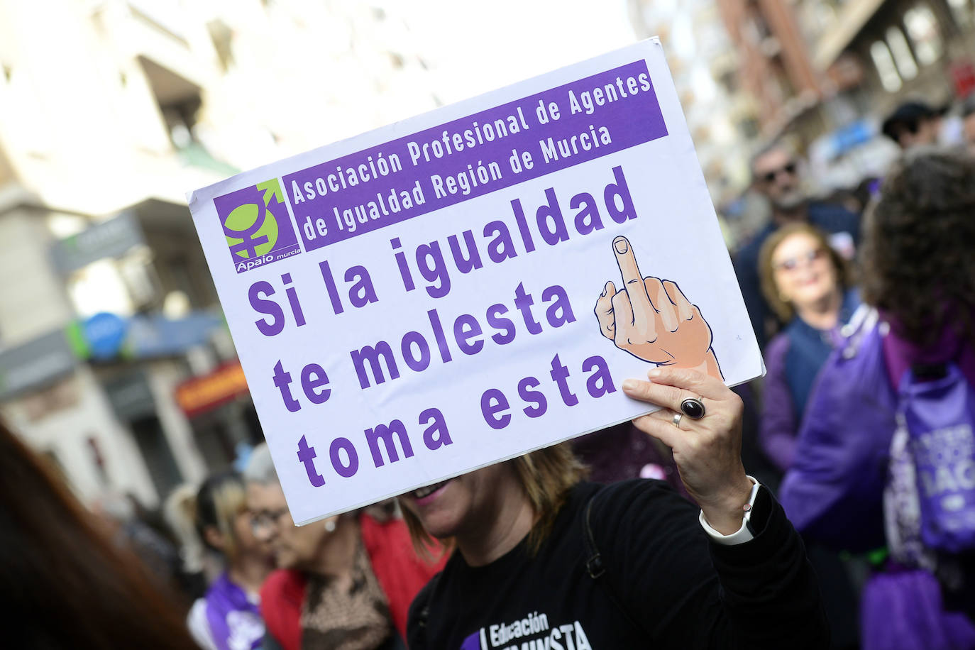 Fotos: Miles de voces claman en Murcia contra la desigualdad de las mujeres