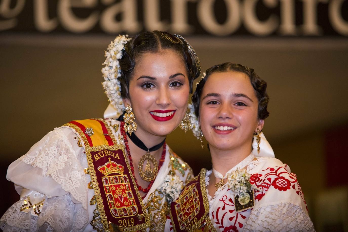 El Teatro Circo acogió la gala 'Un año de reinado', en la que Isabel López y Candela Sánchez dijeron adiós al cargo