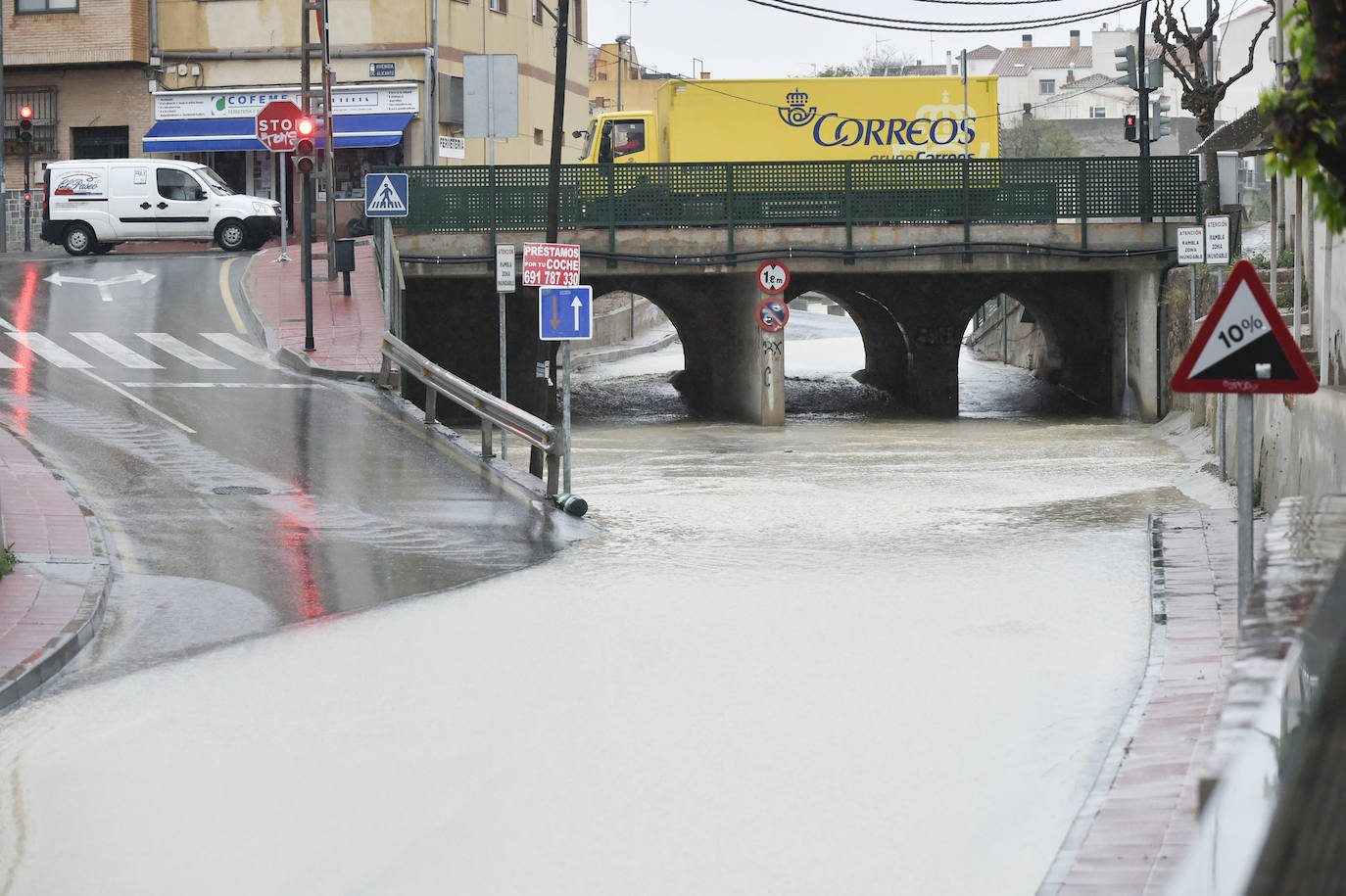 Efectos del temporal en la rambla de Churra.