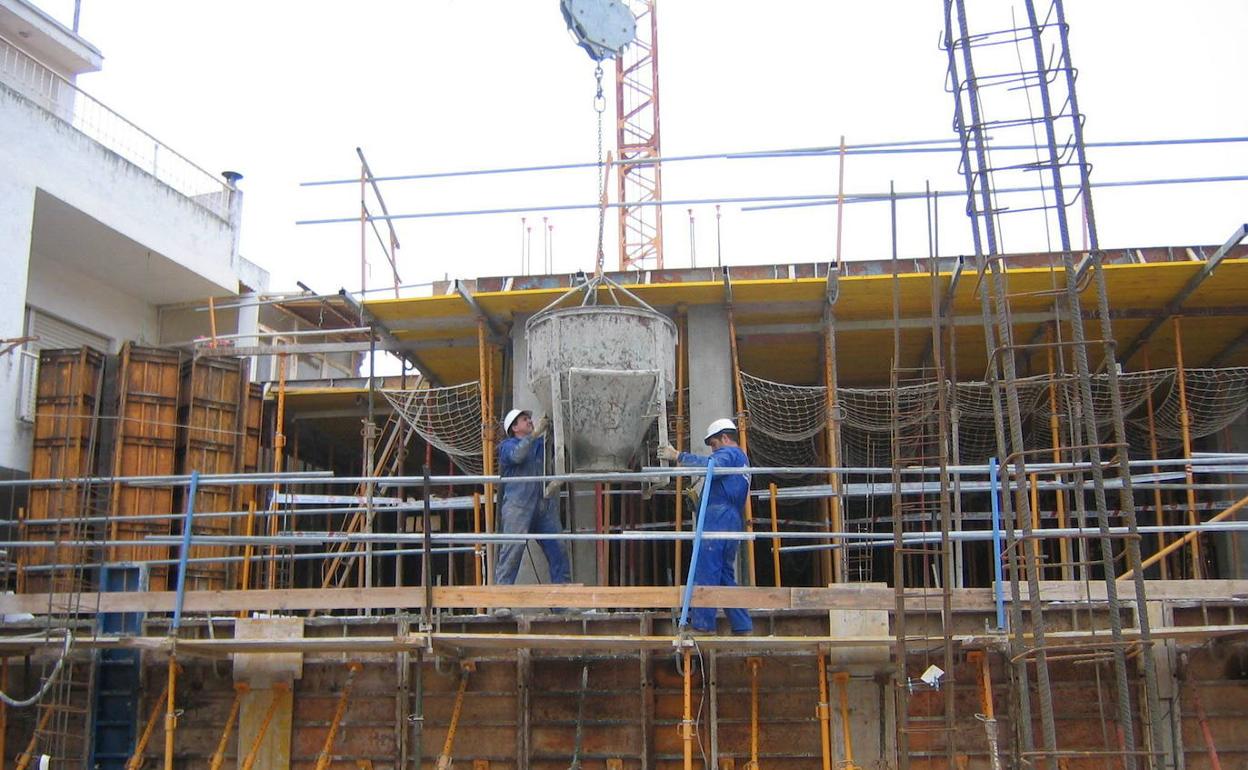 Encofrado en un edificio en obras en Murcia. 