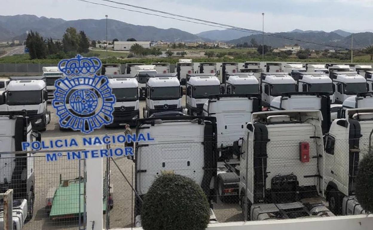 Cabezas tractoras de camión apropiadas ilegalmente.