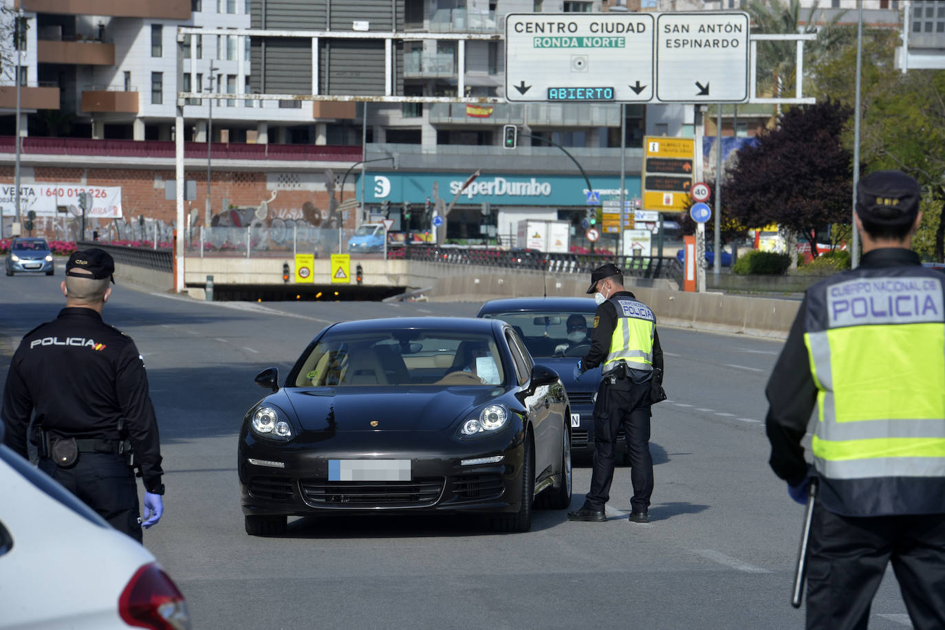 Fotos: Blindaje en las ciudades para evitar los viajes a las residencias de la costa