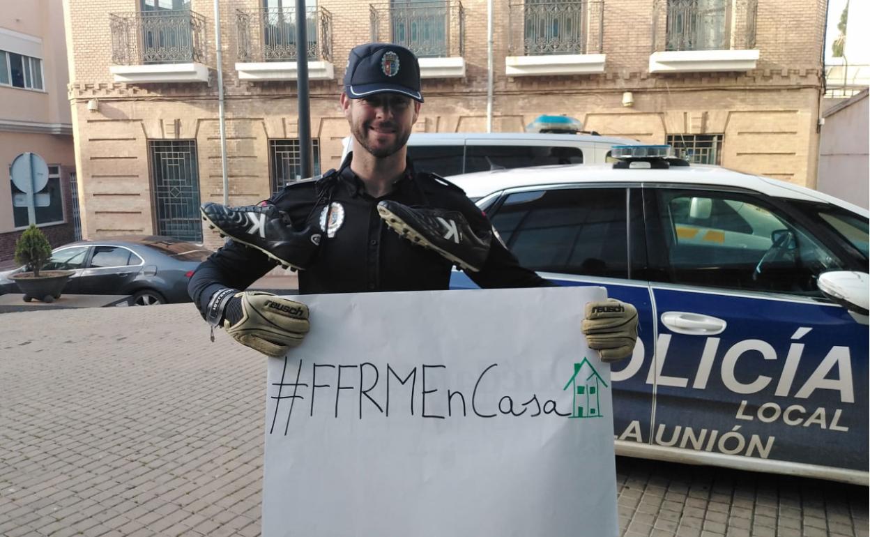 Diego Segado, portero del Algar y policía local en La Unión. 