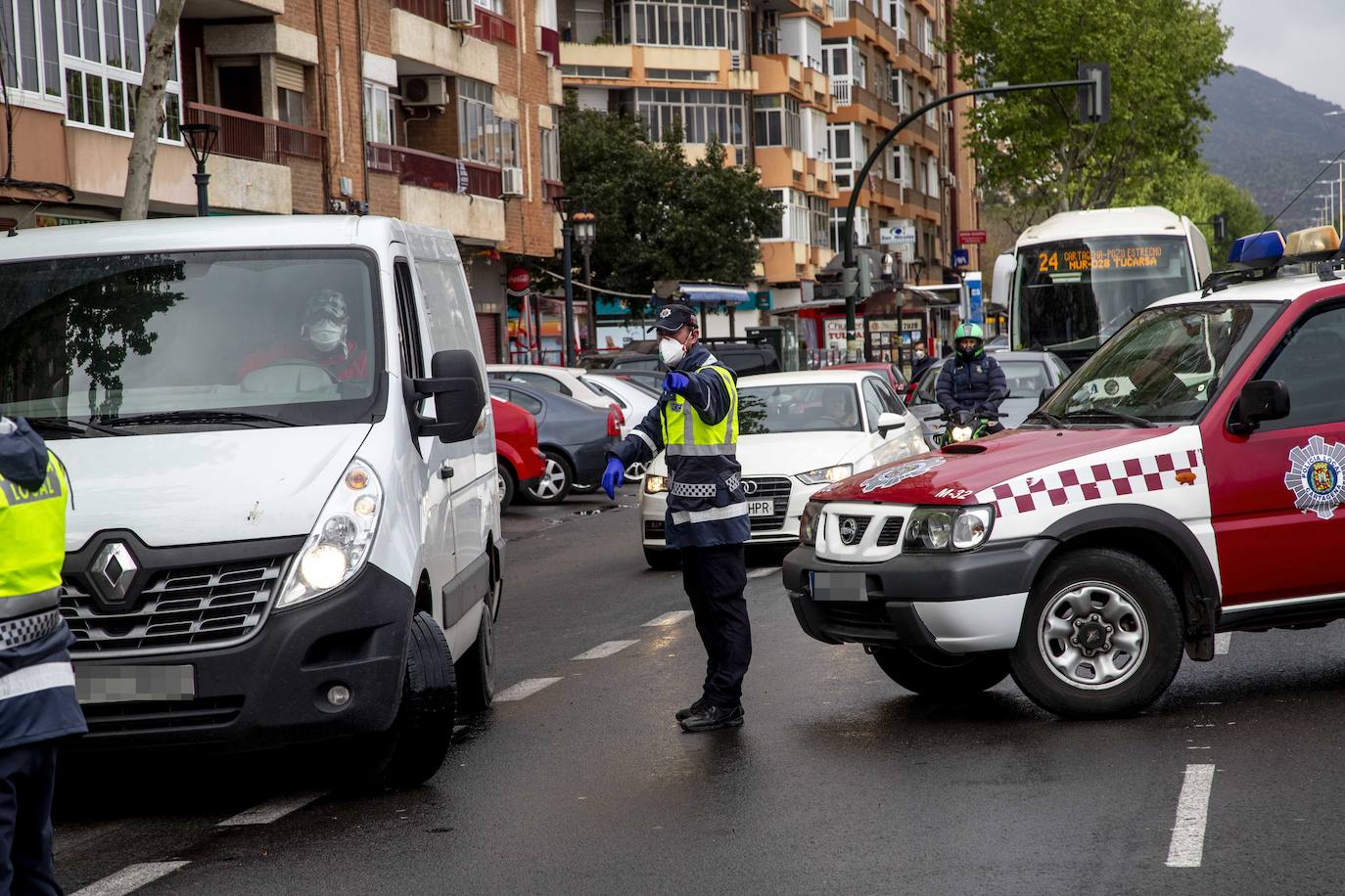 Fotos: La Policía Local controla las calles de Cartagena