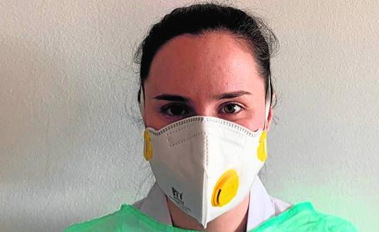 Nuria García Salas (Murcia, 1989), médico de Familia y Urgencias de Atención Primaria en Carnago y Como (Lombardía, Italía).