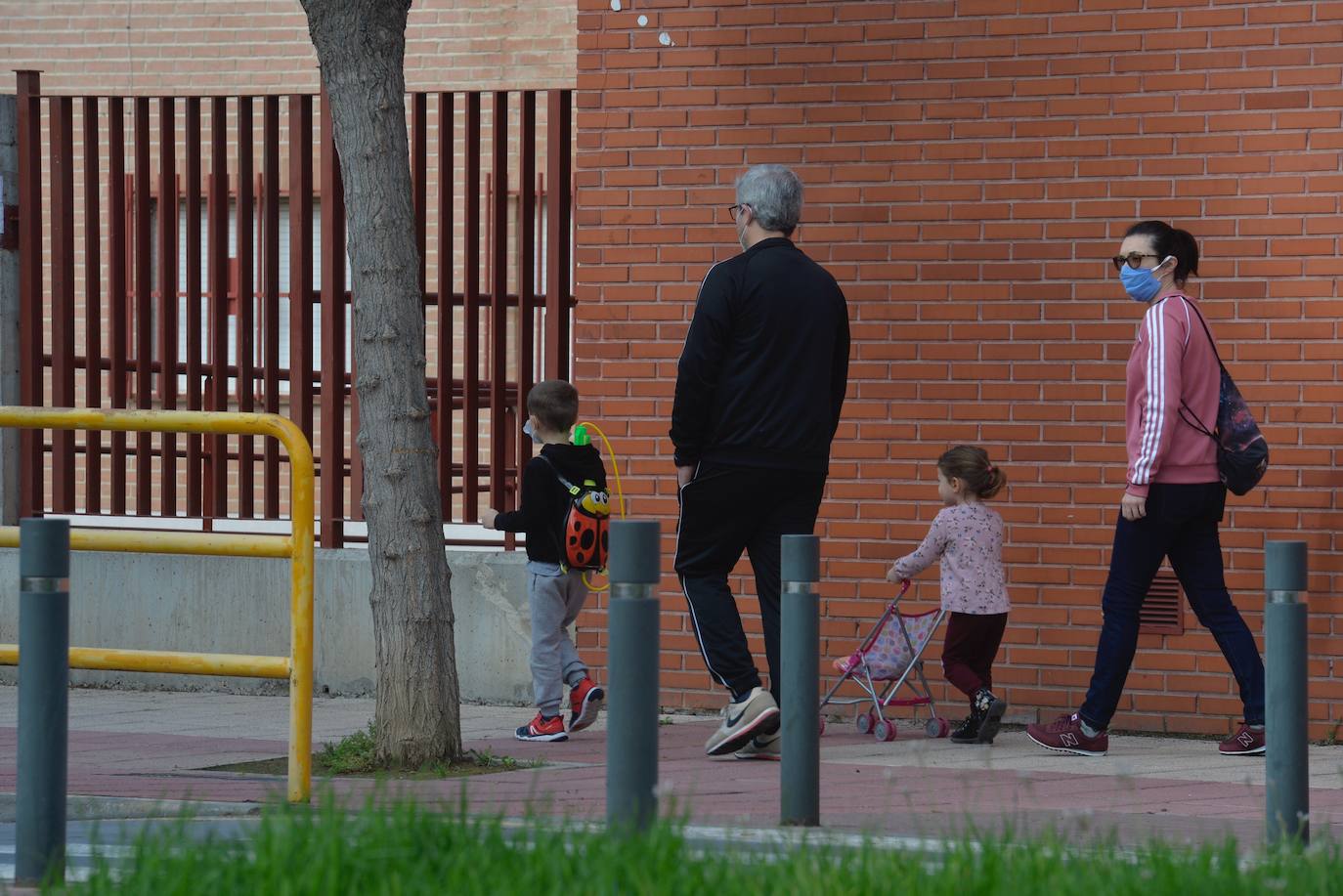 Fotos: Los niños vuelven a pasear por las calles de la Región