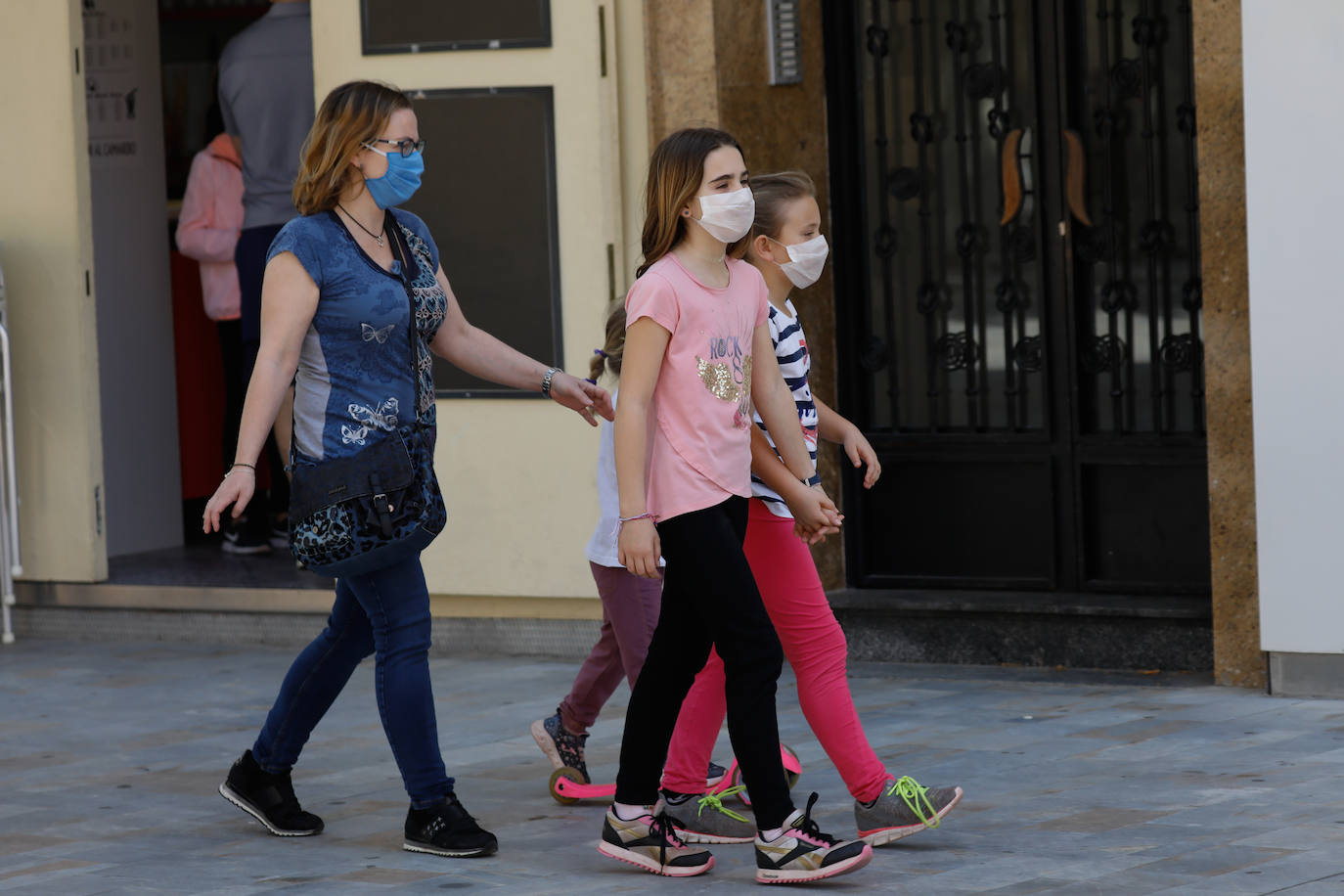 Fotos: Los niños vuelven a pasear por las calles de la Región