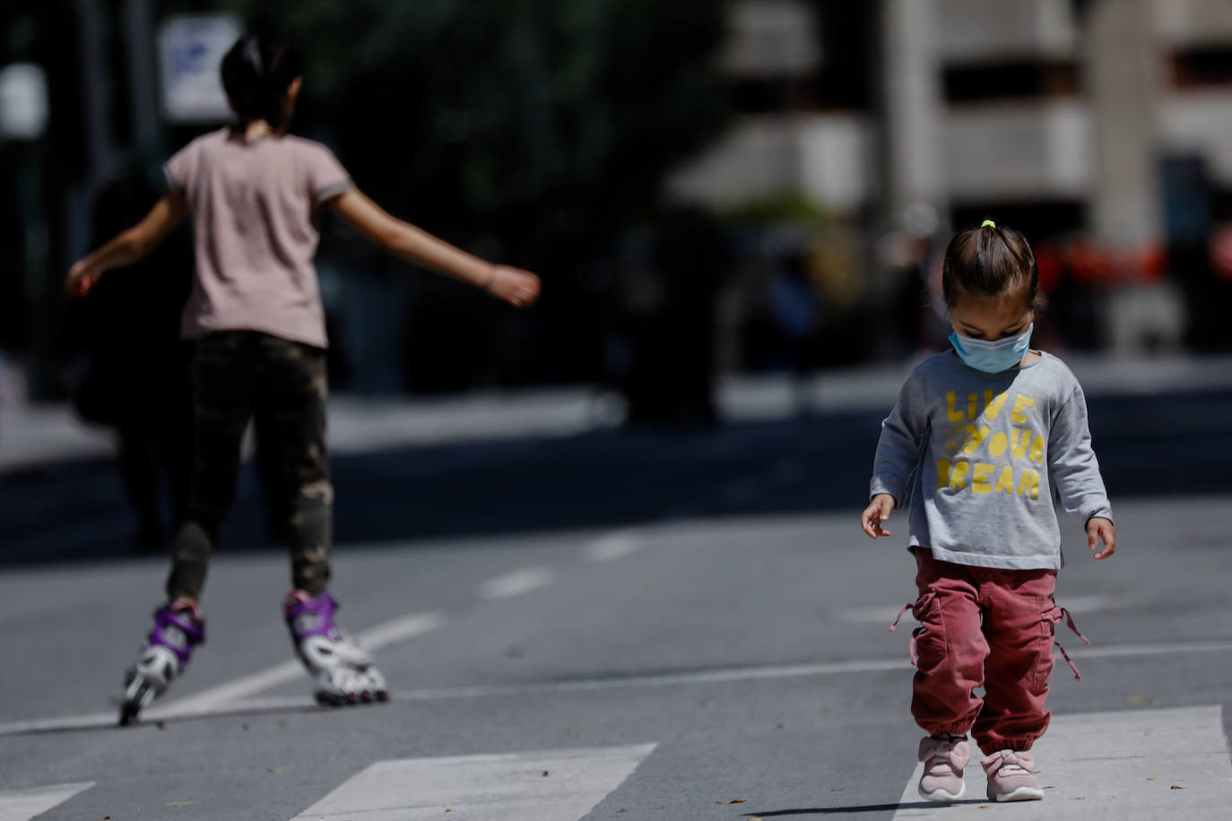 Fotos: Los niños vuelven a pasear por las calles de la Región