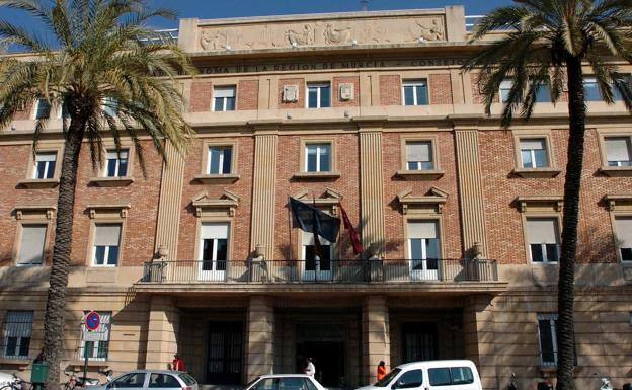 Edificio de la Consejería de Hacienda, en Murcia, en una foto de archivo.