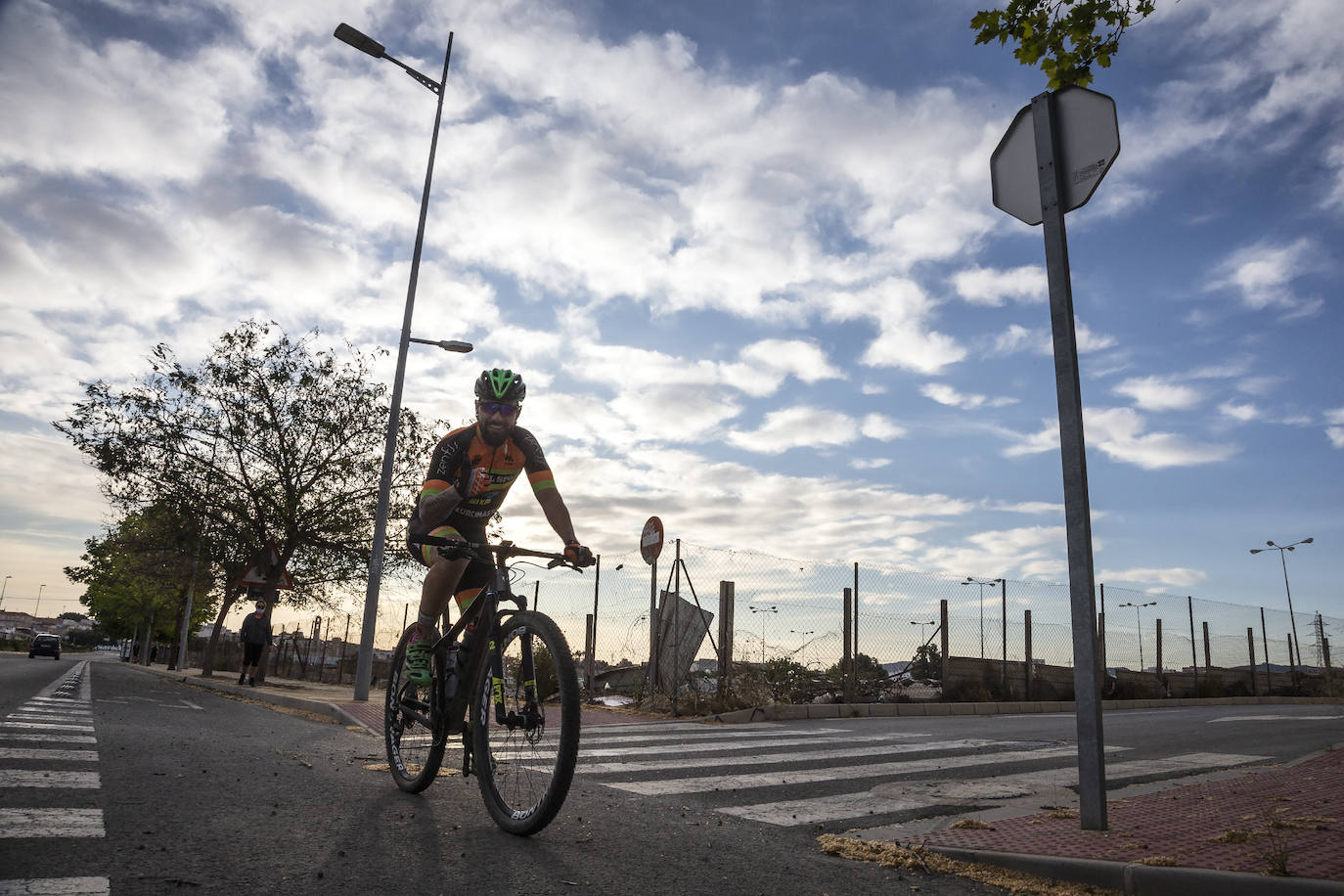 Fotos: Los murcianos salen a pasear y hacer deporte tras más de un mes de confinamiento