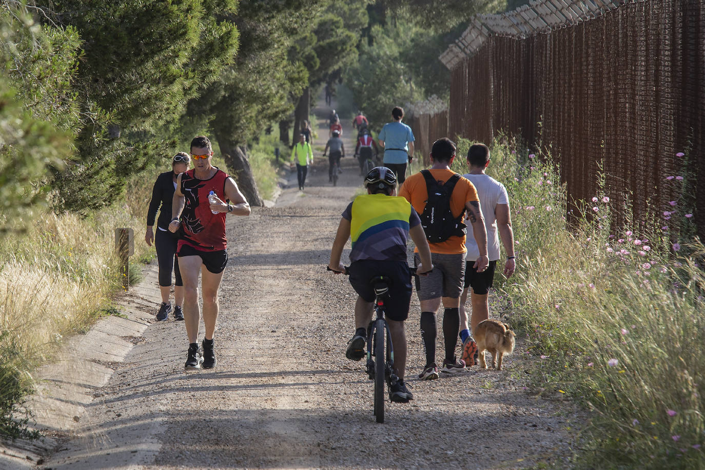 Fotos: Los murcianos salen a pasear y hacer deporte tras más de un mes de confinamiento