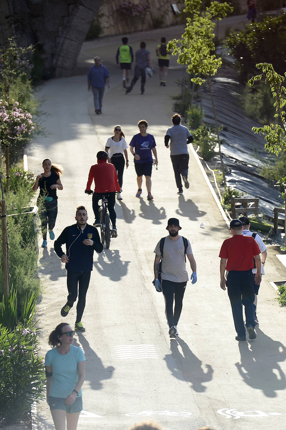 Fotos: Los murcianos salen a pasear y hacer deporte tras más de un mes de confinamiento