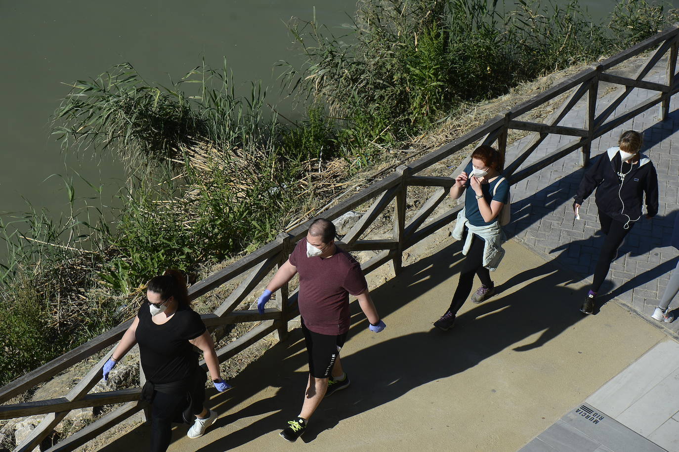 Fotos: Los murcianos salen a pasear y hacer deporte tras más de un mes de confinamiento