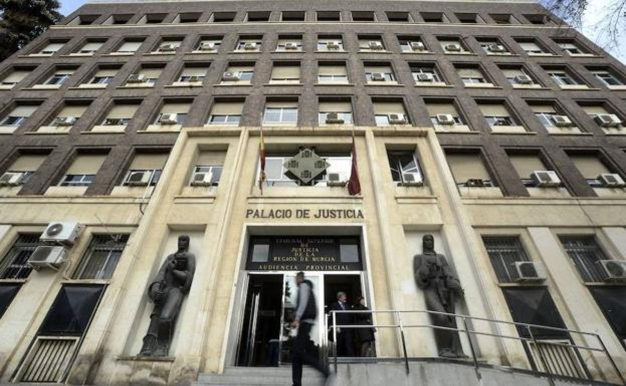Audiencia Provincial de Murcia en una foto de archivo.