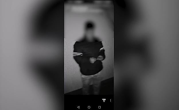 Los jóvenes subieron vídeos a las redes sociales de la fiesta. 