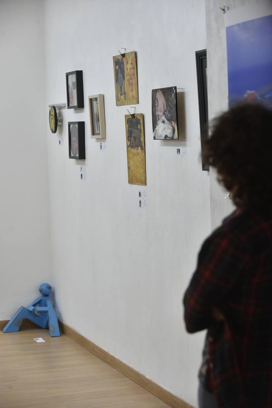Fotos: Léucade ofrece pintura en vivo con el artista Cristóbal Pérez García
