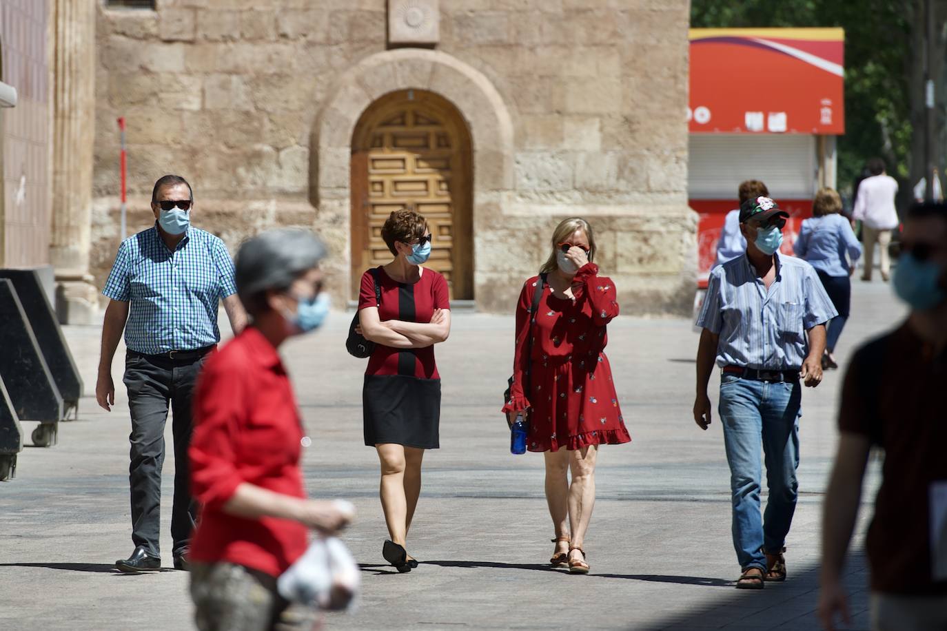 Fotos: Las mascarillas toman las calles de Murcia