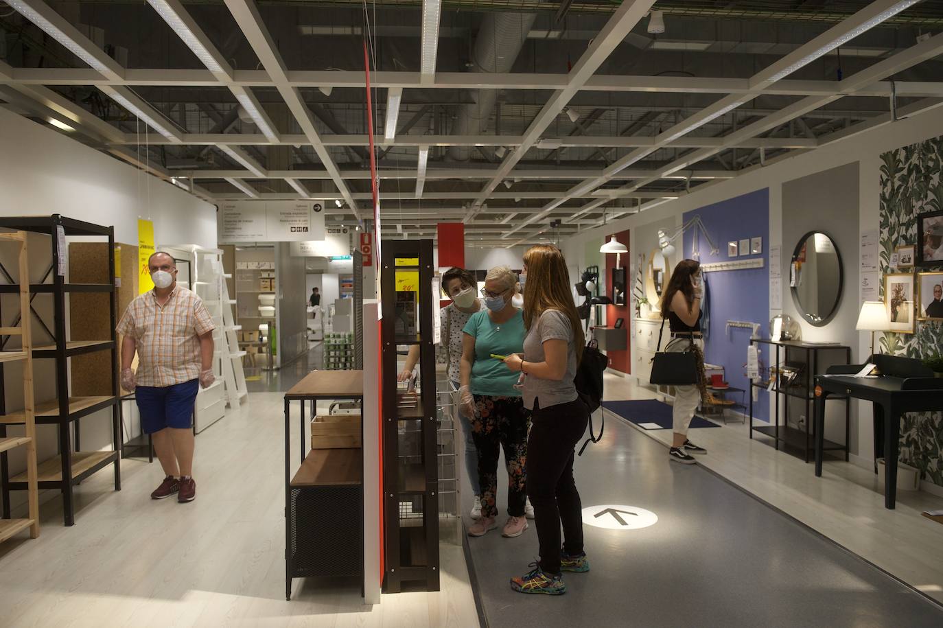 Fotos: Los centros comerciales vuelven tras más de dos meses