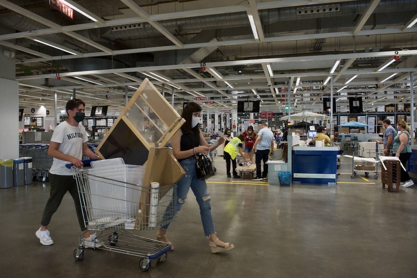 Fotos: Los centros comerciales vuelven tras más de dos meses