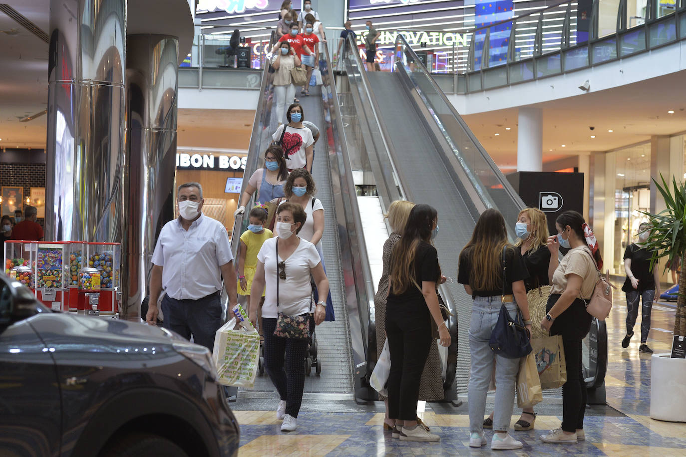 Fotos: Los centros comerciales vuelven tras más de dos meses