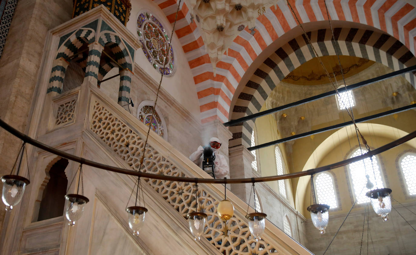 Fotos: La mezquita de Solimán abre sus puertas