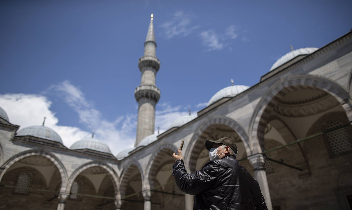 Fotos: La mezquita de Solimán abre sus puertas