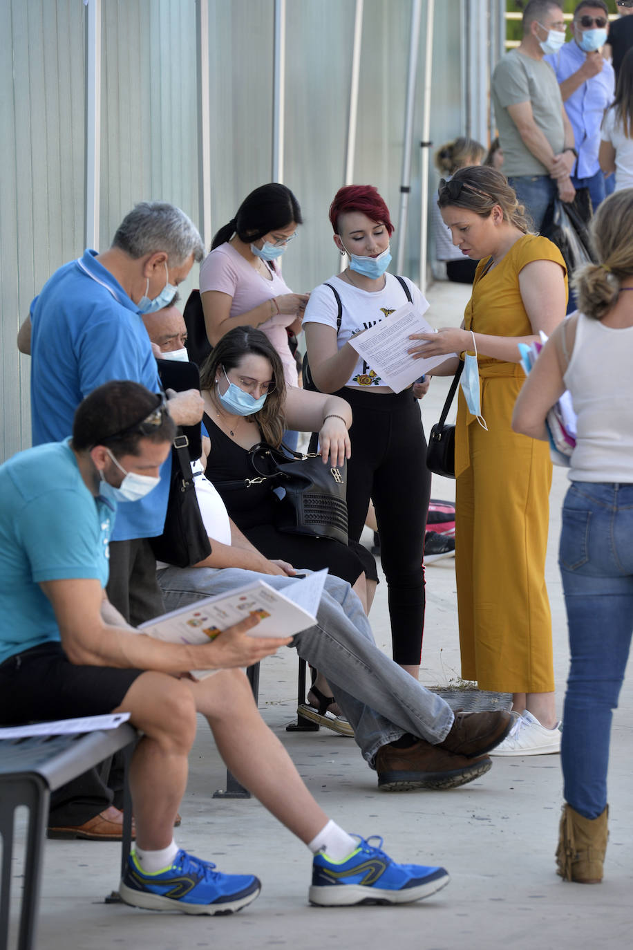 Fotos: Las pruebas de acceso a la Universidad para mayores estrenan el protocolo de seguridad