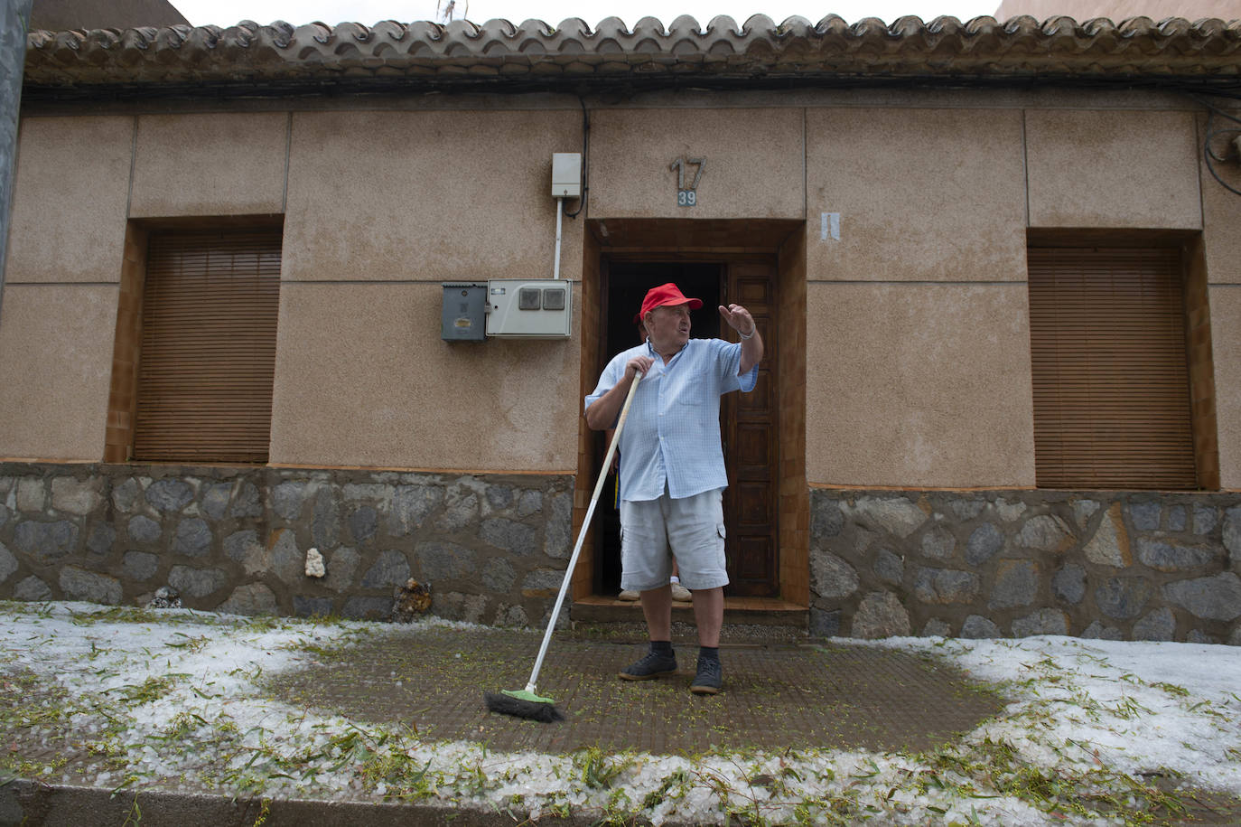 Fotos: Las lluvias provocan cinco accidentes y 68 incidencias en la Región