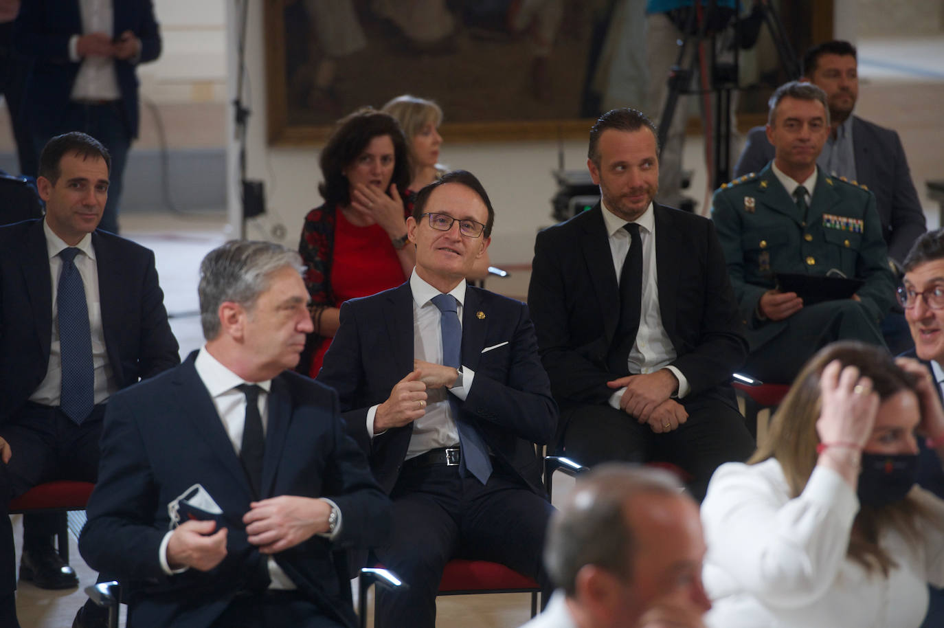 Fotos: Miras apela al entendimiento en un 9-J marcado por el recuerdo a las víctimas del coronavirus