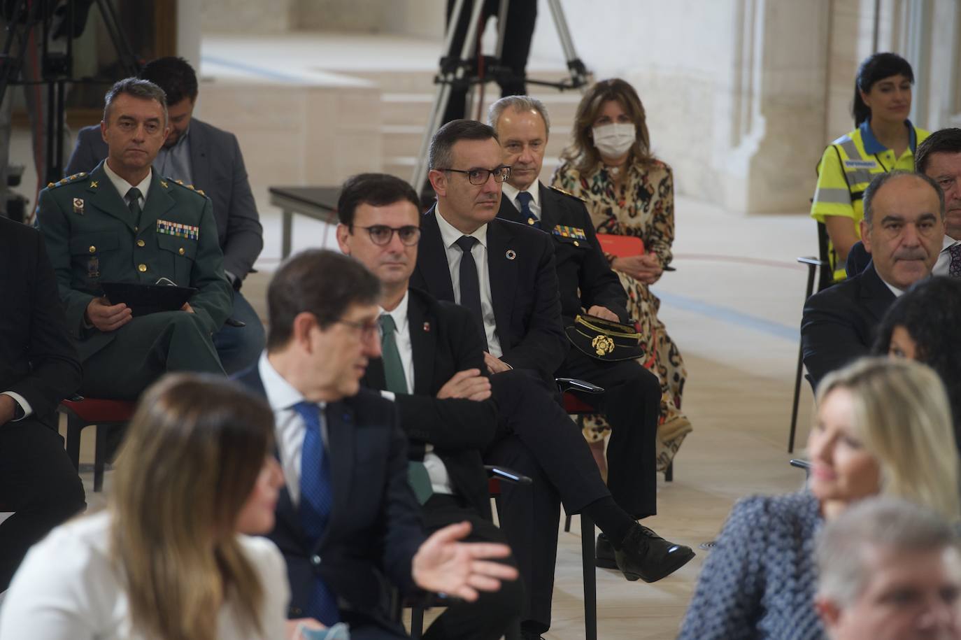 Fotos: Miras apela al entendimiento en un 9-J marcado por el recuerdo a las víctimas del coronavirus